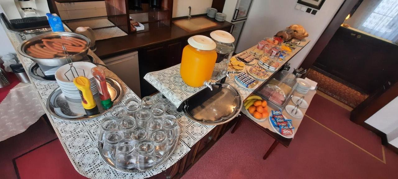 Hotel Excellent Прага Екстериор снимка